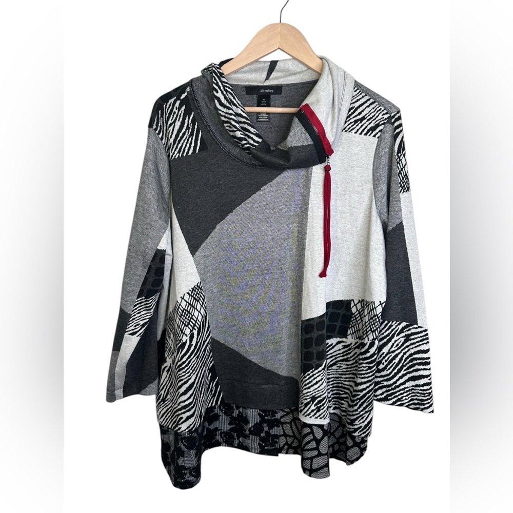 Ali Miles Women’s Gray Black and White Cowl Neck Shirt Size XL